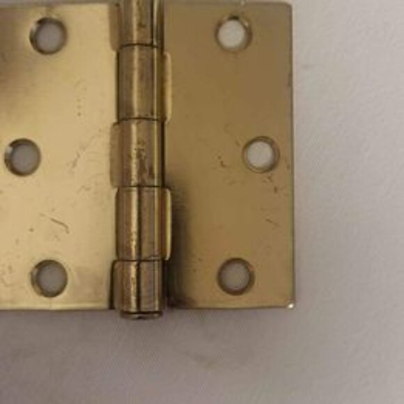 Set of 4 Golden tone,  3-hole hinges - Picture 8 of 8